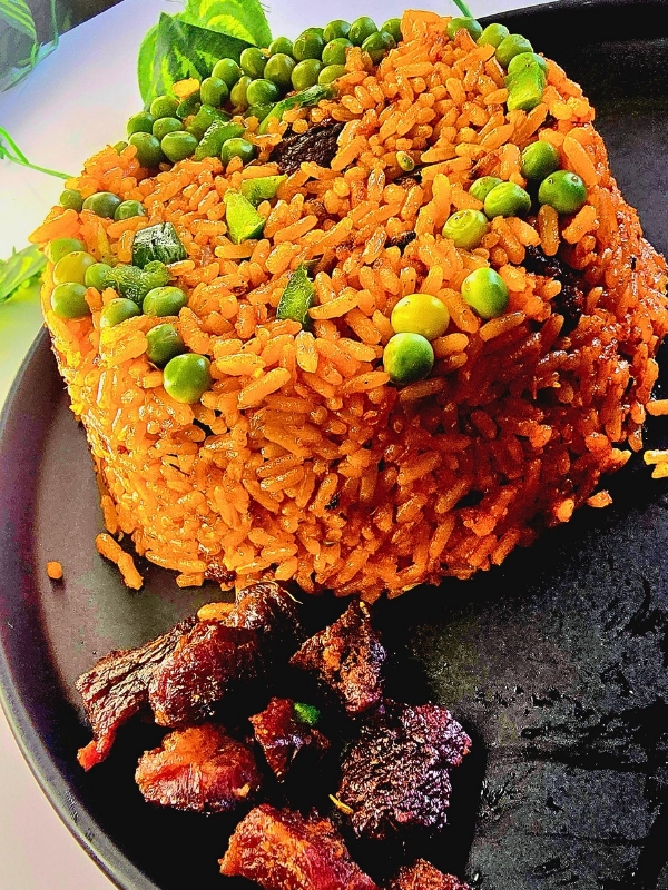 Easy Party Jollof Rice Recipe-Easy Dinner Ideas (For families and lazy ones)