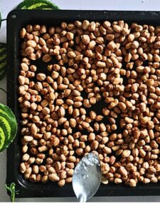 Oven-baked Peanuts at Home