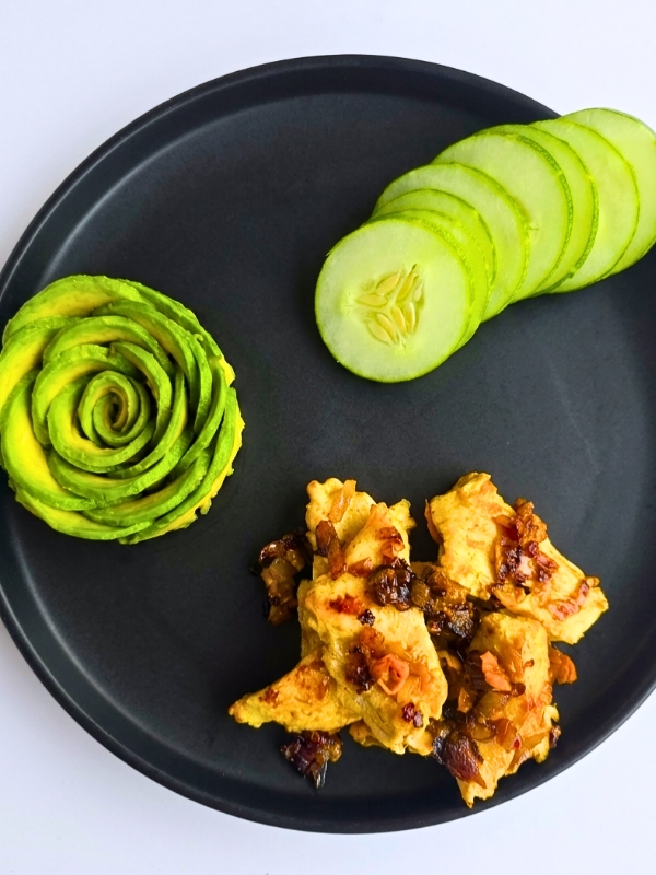 Pan-Fried Chicken Breast with Avocado & Cucumber