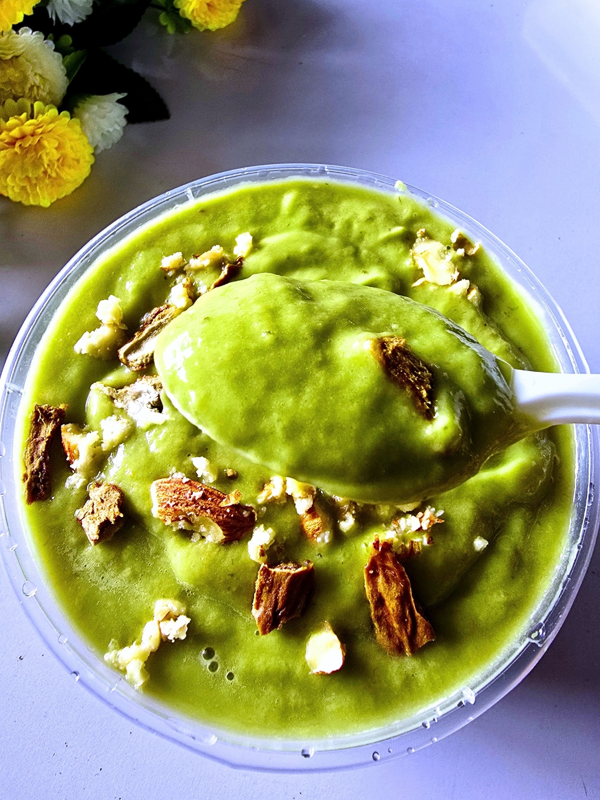 How to Make Nigerian Avocado Smoothie